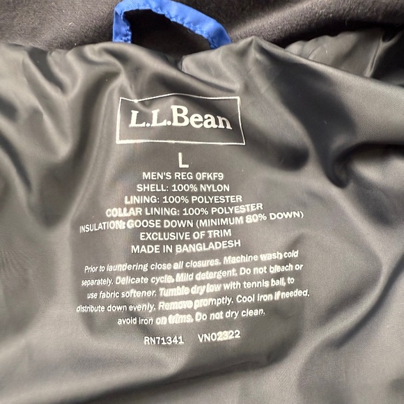 L.L.Bean Men's Goose Down Puffer Vest, Large, Blue, Insualted Winter Outdoor - Picture 2 of 11